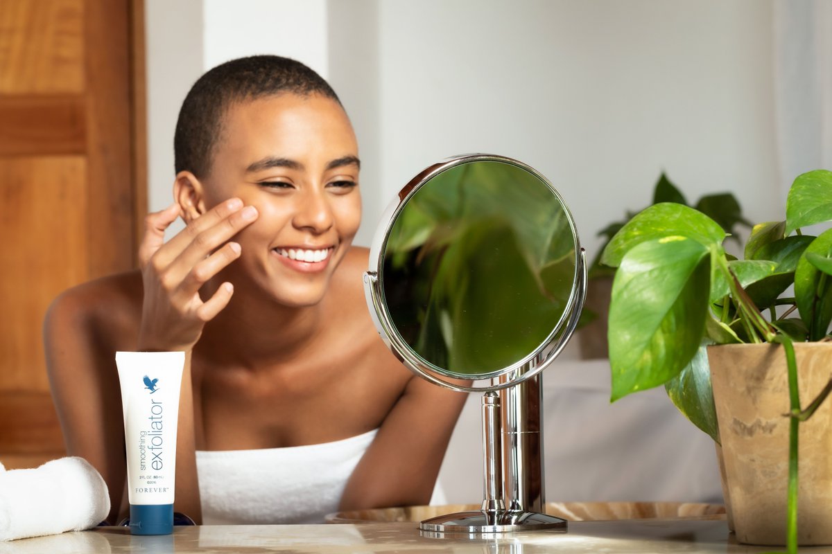 خرید کرم Forever Smoothing Exfoliator